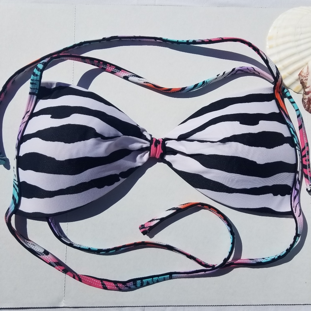 MUDD swim suit padded top XL Ties at neck & back